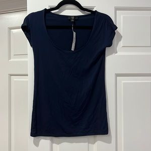 J. Crew 365 Navy Scoop Neck T-Shirt XS NWT